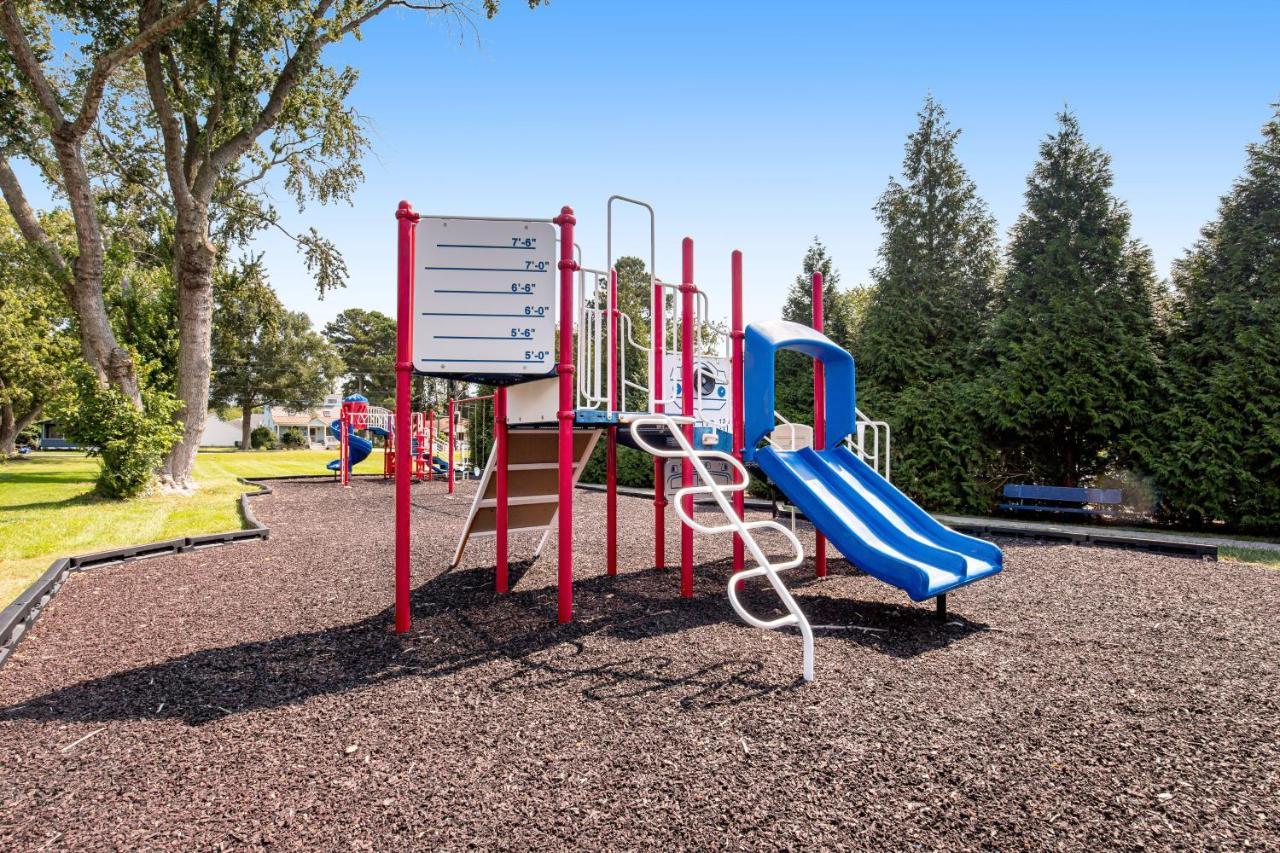 בת'אני ביץ' Bethany West --- 700 South Center Ct מראה חיצוני תמונה